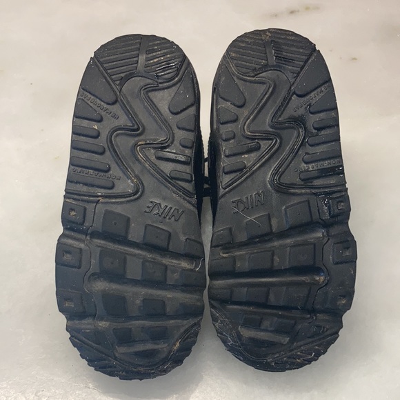 Nike Air Max Runners - Picture 8 of 9